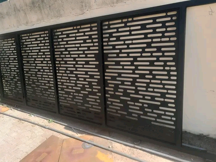 Modern Slat Gate Design